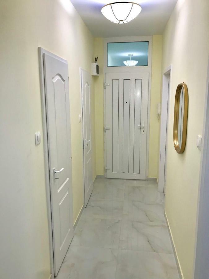 Ella Apartman Debrecen Eksteriør bilde
